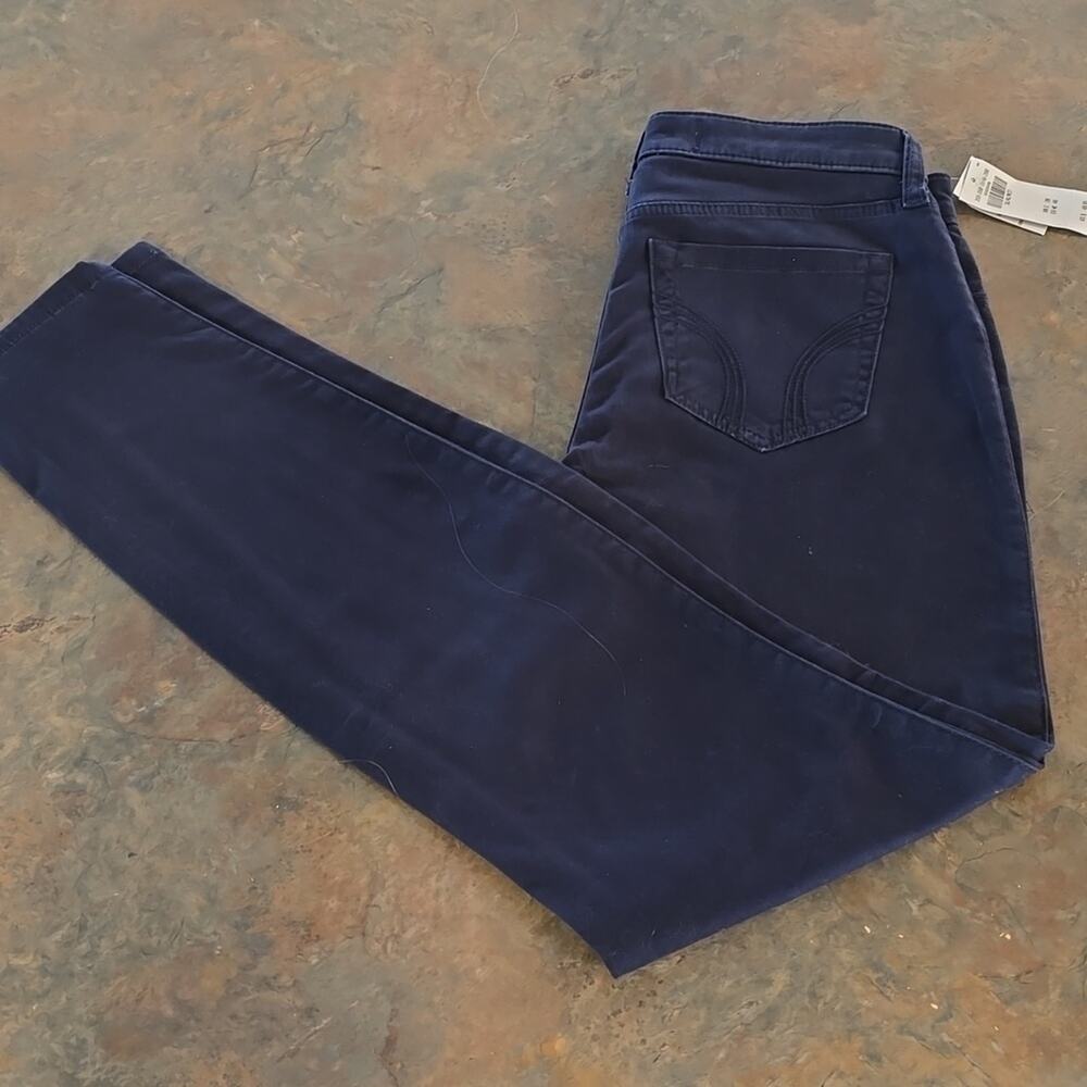 NWT Hollister High Rise Super Skinny Jeans W27L